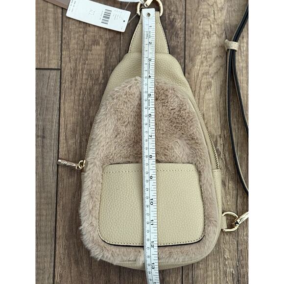 Anthropologie Mali + Lili Gwen‎ Faux Fur Woven Sling/Crossbody Bag Tan/Beige NWT - Picture 16 of 16